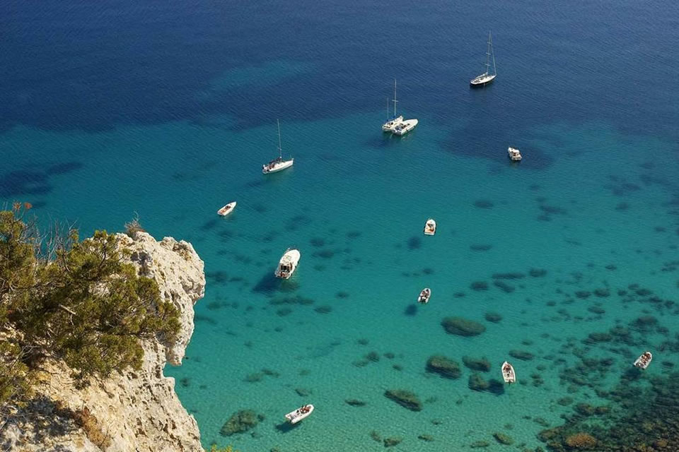italy yacht charter sailing holiday destinations sardinia