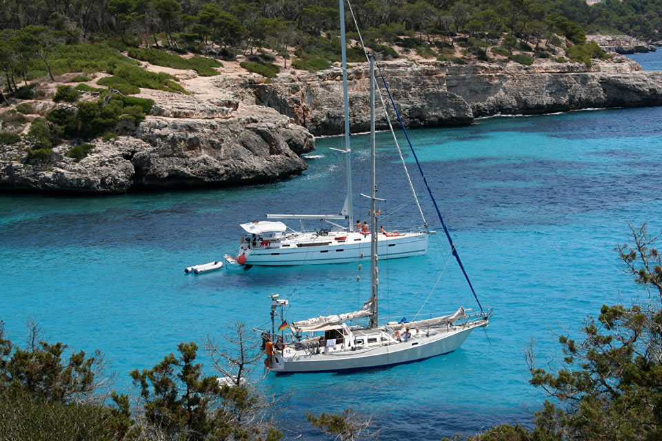spain yacht charter sailing holiday destinations mallorca